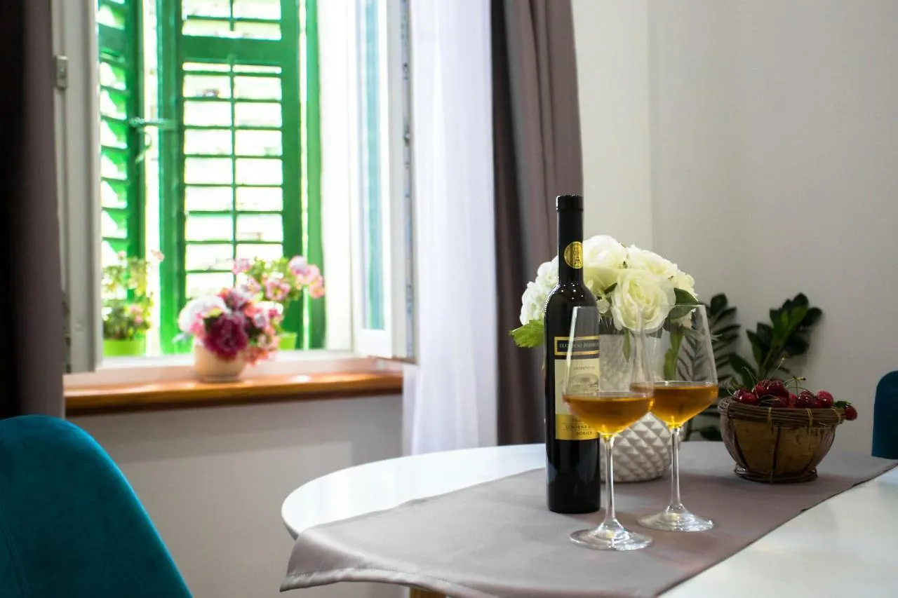 Katriga Luxury Studio, 4**** Old Town Apartment Split